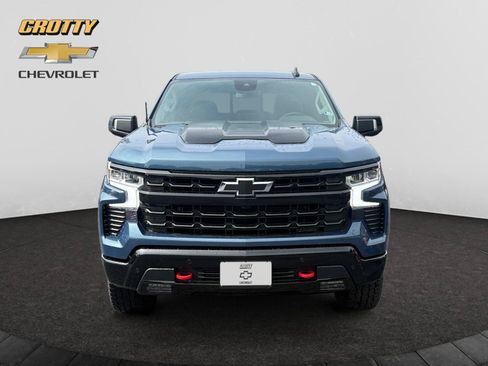 Used 2024 Chevrolet Silverado 1500 LT Trail Boss w/ LT Trail Boss Premium Package AWD/4WD image 8