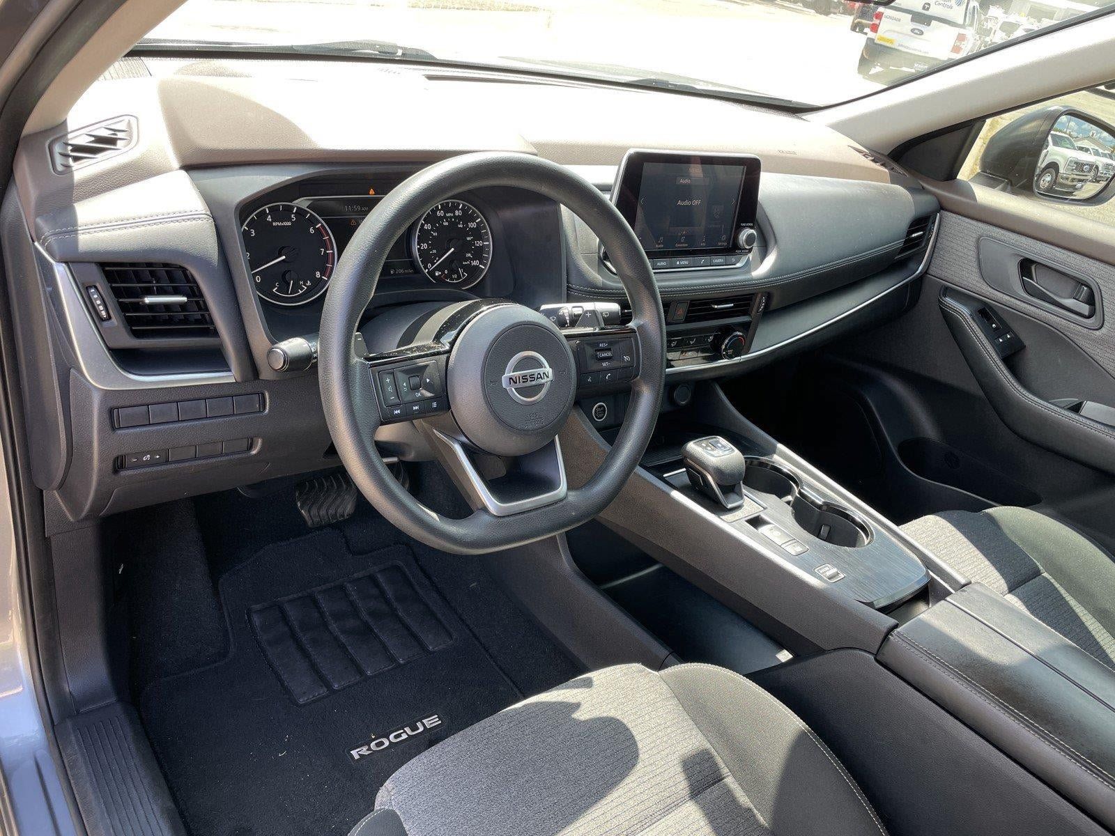Used 2021 Nissan Rogue S FWD image 17