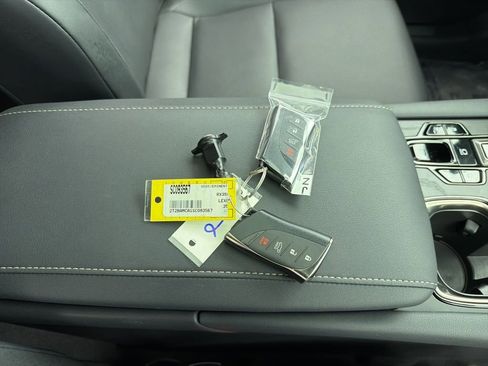 Used 2025 Lexus RX 350 Premium image 34