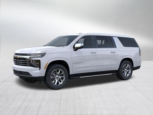 New 2026 Chevrolet Suburban Premier AWD/4WD image 2