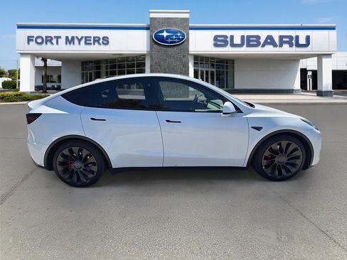 Used 2021 Tesla Model Y Performance image 2