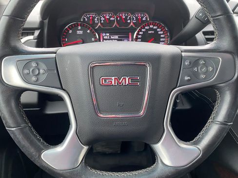 Used 2016 GMC Yukon XL SLE w/ Convenience Package image 25