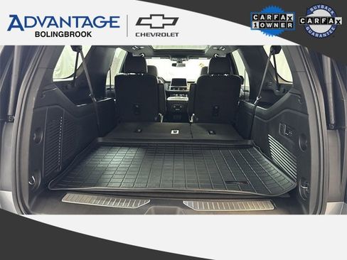 Certified 2022 Chevrolet Suburban RST w/ Sport Performance Package image 28