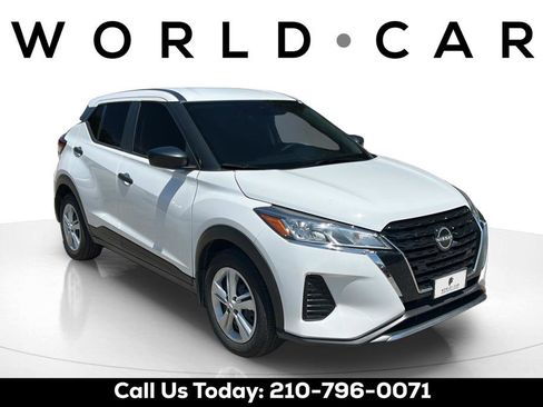 Certified 2025 Nissan Kicks Play S FWD image 1