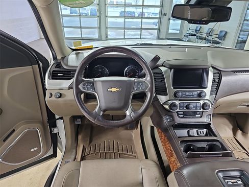 Certified 2017 Chevrolet Suburban Premier image 22