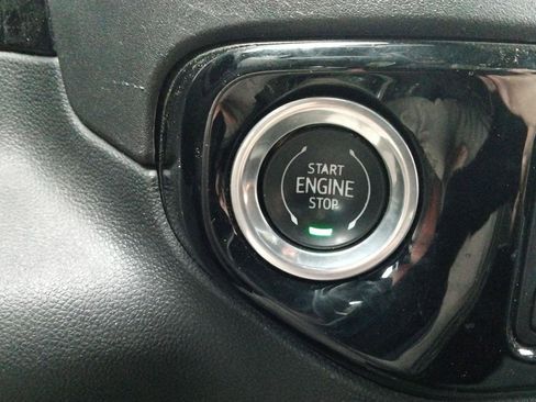 Used 2024 Chevrolet Silverado 1500 LT w/ Z71 Off-Road Package image 24