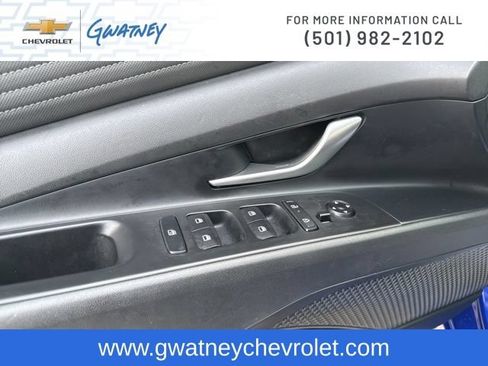 Used 2024 Hyundai Elantra Limited FWD image 21