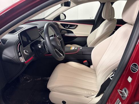 Certified 2025 Mercedes-Benz E 350 4MATIC Sedan image 14