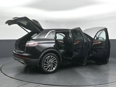 Used 2019 Lincoln Nautilus Reserve image 51