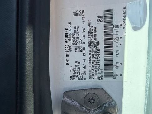 Used 2016 Ford Transit Connect XL FWD image 35