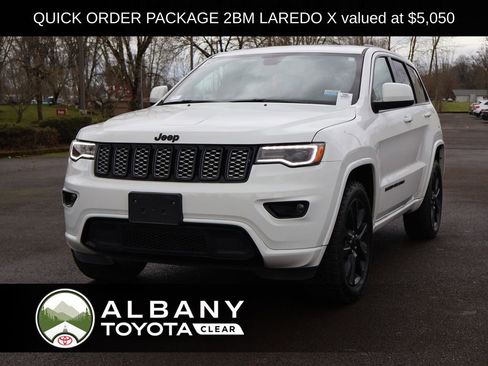 Used 2021 Jeep Grand Cherokee Laredo X image 1