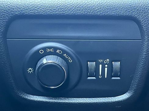 New 2025 Jeep Grand Cherokee Laredo image 12