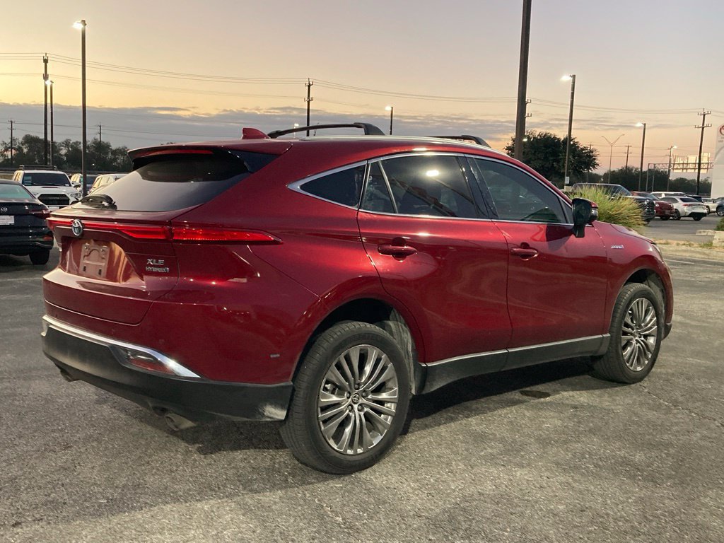 Used 2021 Toyota Venza XLE AWD/4WD image 5