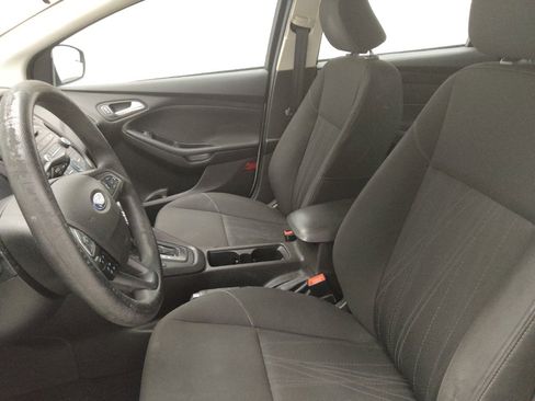 Used 2017 Ford Focus SE FWD image 17