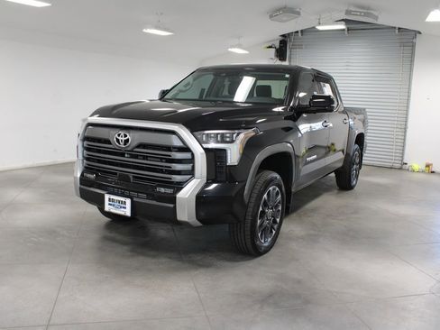 Used 2024 Toyota Tundra Limited image 4
