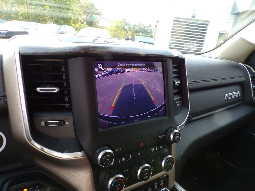 Used 2020 RAM 1500 Laramie AWD/4WD image 23