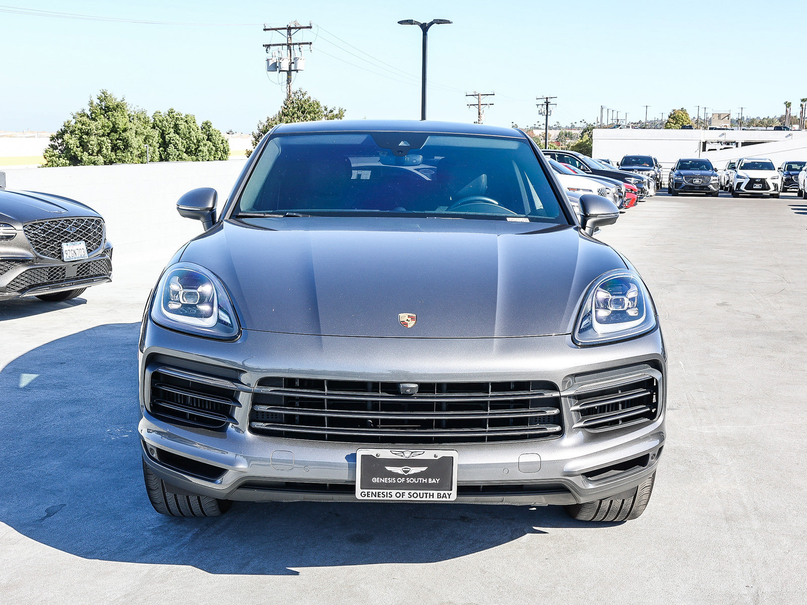 Used 2021 Porsche Cayenne Coupe AWD/4WD image 2