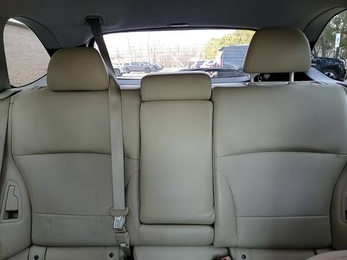 Used 2015 Subaru Outback 3.6R Limited image 26