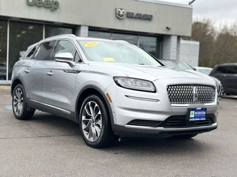 Used 2023 Lincoln Nautilus Reserve w/ Equipment Group 201A AWD/4WD image 9