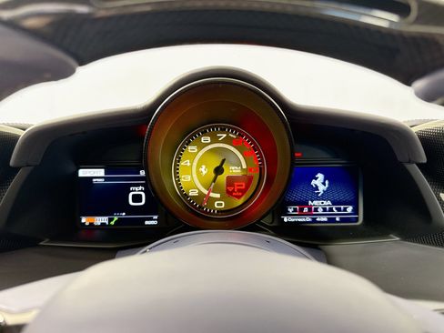 Certified 2018 Ferrari 488 Spider RWD image 11