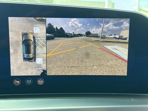 Used 2024 Cadillac Lyriq Luxury w/ LPO, Floor Liner Package AWD/4WD image 26