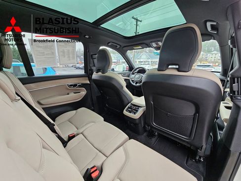 Used 2025 Volvo XC90 B6 Plus image 22
