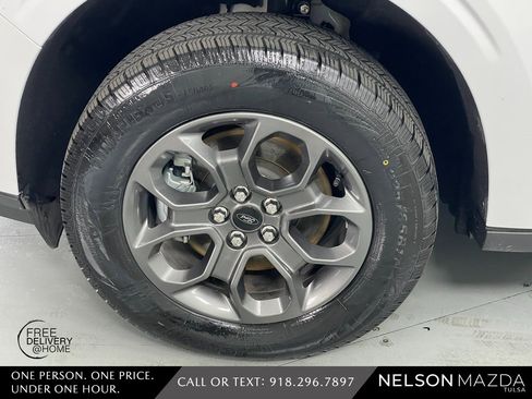 Used 2023 Ford Maverick XLT image 13