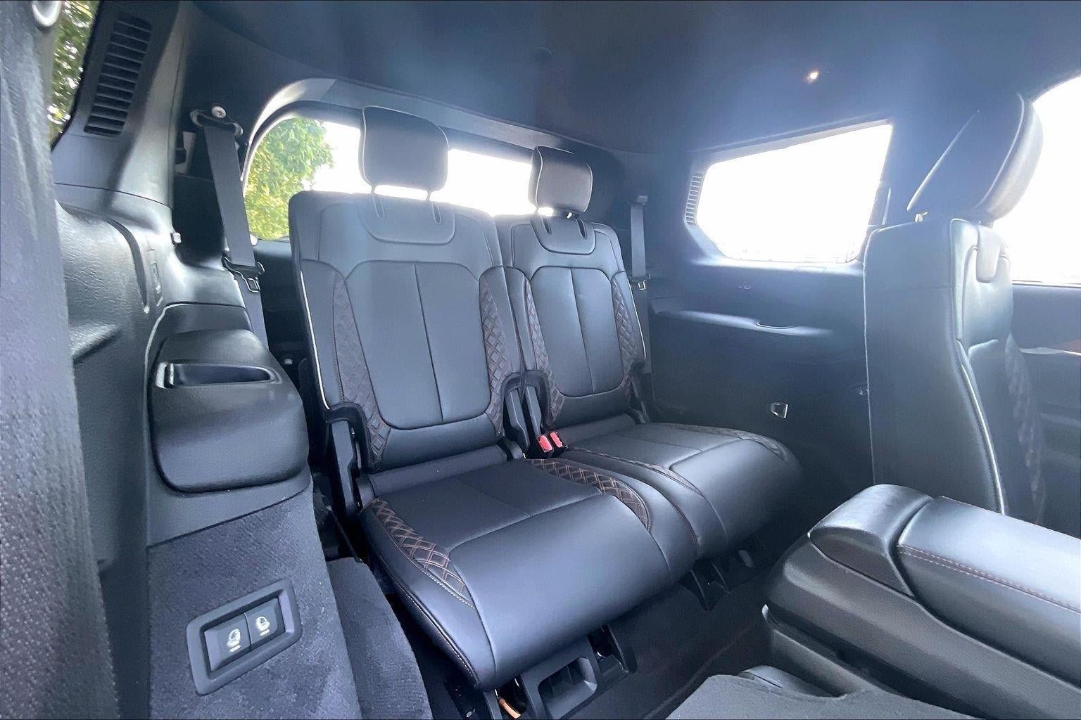 Used 2021 Jeep Grand Cherokee L Summit AWD/4WD image 25