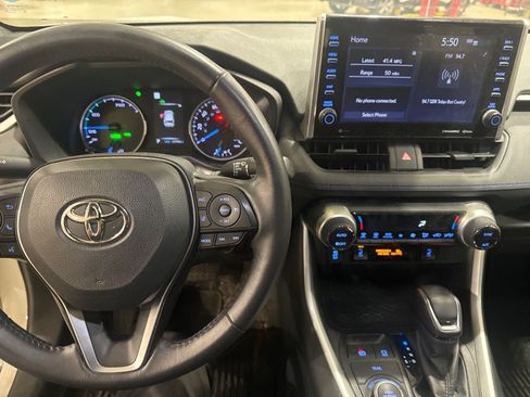 Used 2022 Toyota RAV4 SE w/ Convenience Package AWD/4WD image 50