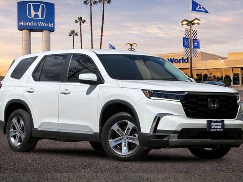 Used 2023 Honda Pilot EX-L image 2