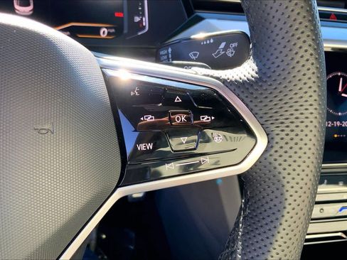 Used 2021 Volkswagen Arteon SEL Premium image 23