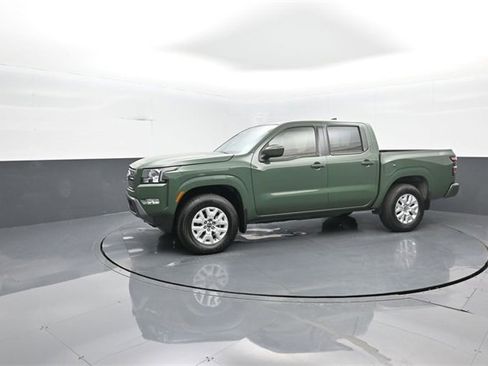 Used 2022 Nissan Frontier SV image 4