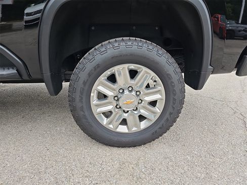 New 2025 Chevrolet Silverado 2500 High Country w/ Technology Package image 34