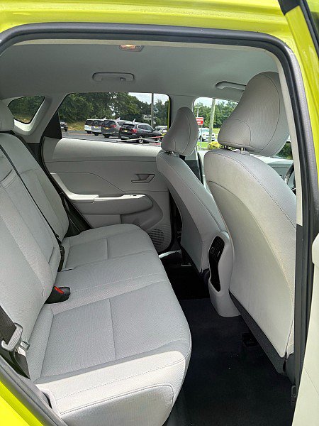 Used 2024 Hyundai Kona SEL AWD/4WD image 11