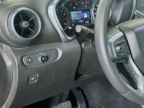 Used 2021 Chevrolet Blazer LT FWD image 17
