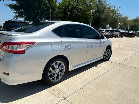 Used 2014 Nissan Sentra SR w/ Premium Package FWD image 4