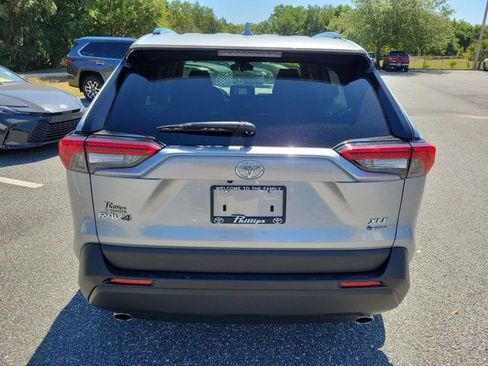 Used 2025 Toyota RAV4 XLE AWD/4WD image 11