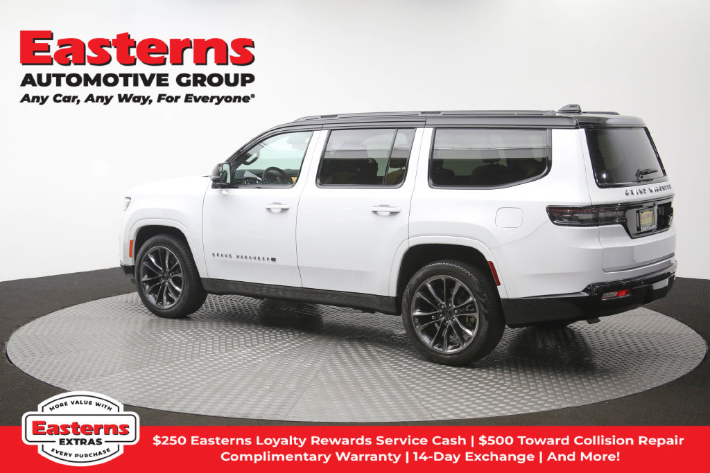 Used 2025 Jeep Grand Wagoneer Series III w/ Rear Seat Video Group 1 AWD/4WD image 69