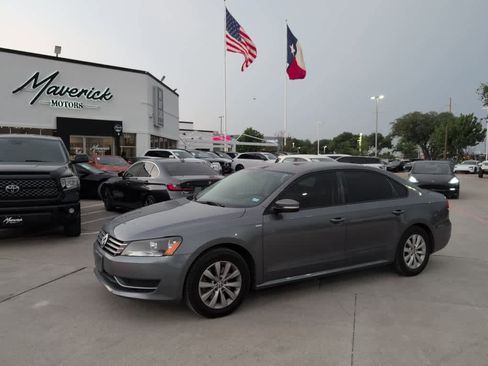 Used 2014 Volkswagen Passat 1.8T Wolfsburg Edition FWD image 1