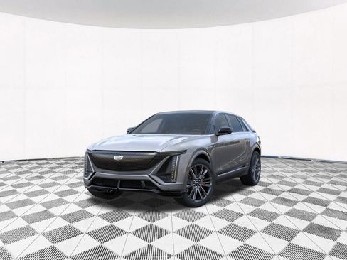 New 2026 Cadillac Lyriq V AWD/4WD image 2