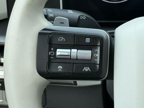 Used 2025 Hyundai Santa Fe SEL FWD image 21