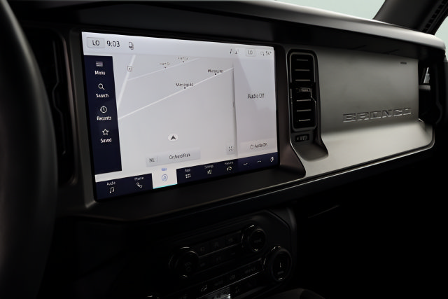 Used 2022 Ford Bronco Outer Banks AWD/4WD image 12