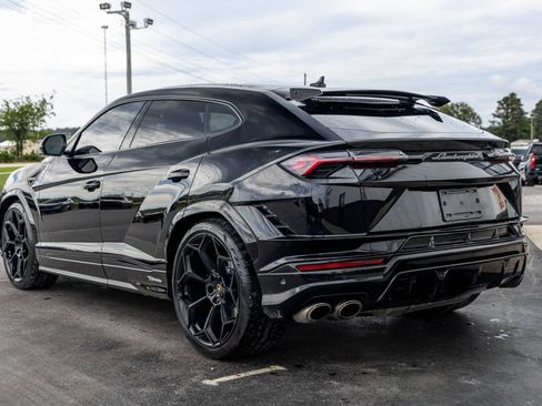 Used 2024 Lamborghini Urus Performante AWD/4WD image 3