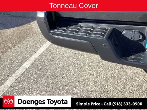 Used 2023 Toyota Tacoma Limited image 9