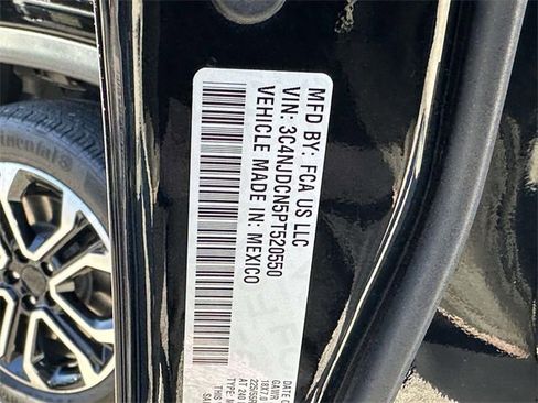 Certified 2023 Jeep Compass Limited w/ Sun and Sound Group image 16