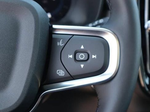 New 2024 Volvo XC40 B5 Plus w/ Climate Package AWD/4WD image 10