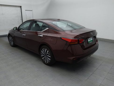 Used 2025 Nissan Altima 2.5 SV FWD image 5