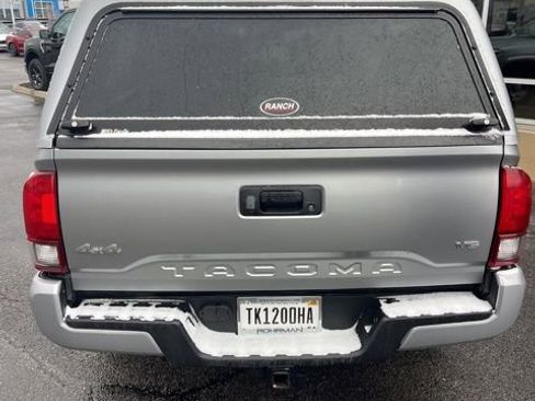 Used 2022 Toyota Tacoma SR image 17