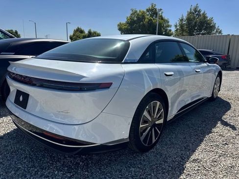 Used 2024 Lucid Air Pure RWD image 3
