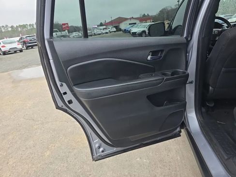 Used 2022 Honda Pilot Sport image 40